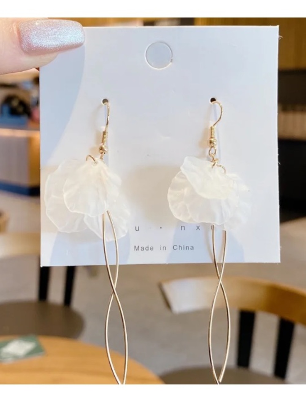 Delicate White Floral Drop Earrings - Lightweight Gold Tone